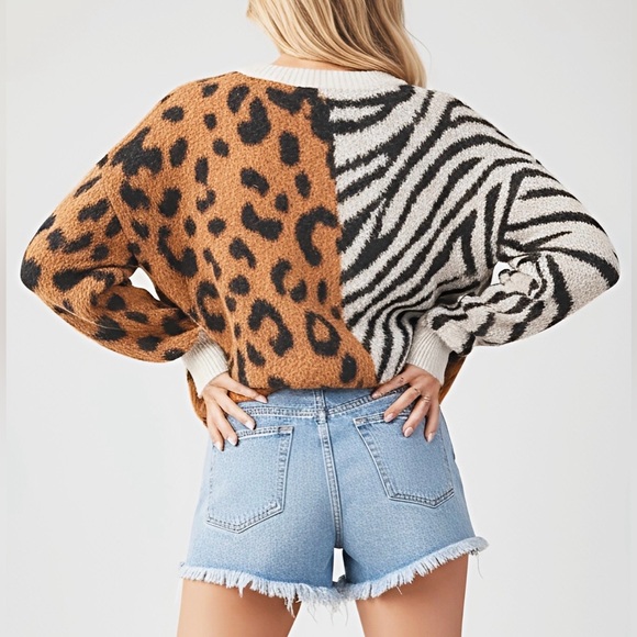 NWT LUXE Animal Print Drop Sleeve Sweater - Picture 2 of 9